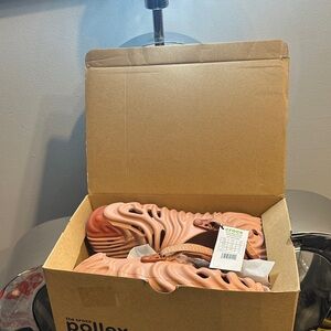 Selehebe Bembury pale blue CROCS BRAND NEW